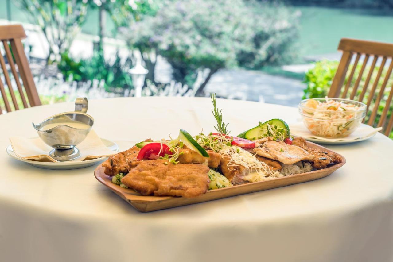 Regia Panzio Bed & Breakfast Halászi Екстериор снимка