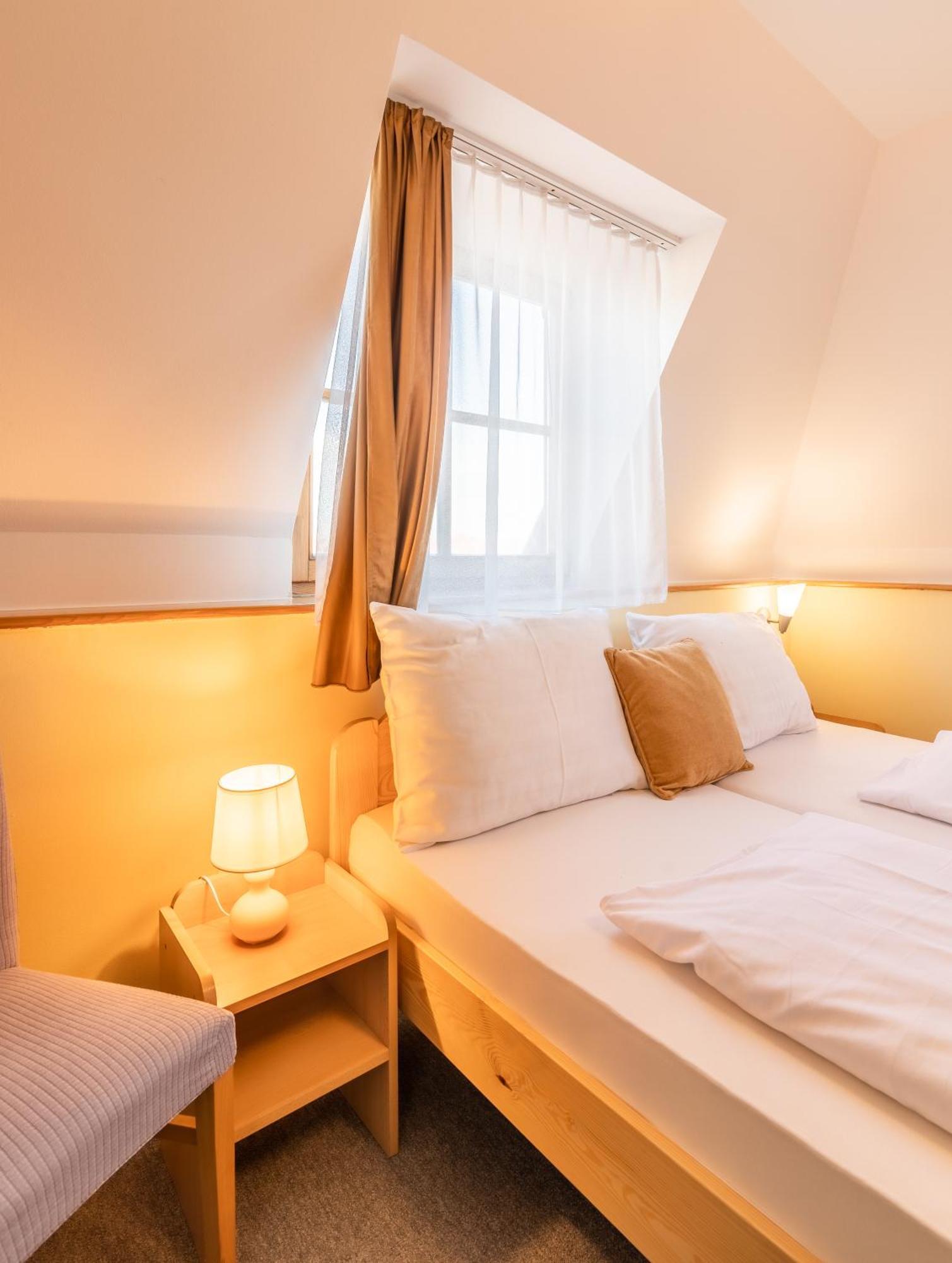Regia Panzio Bed & Breakfast Halászi Екстериор снимка