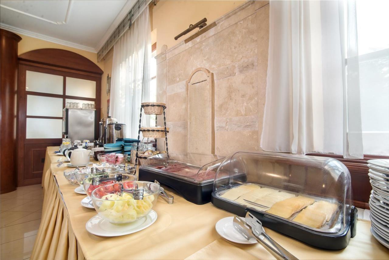 Regia Panzio Bed & Breakfast Halászi Екстериор снимка